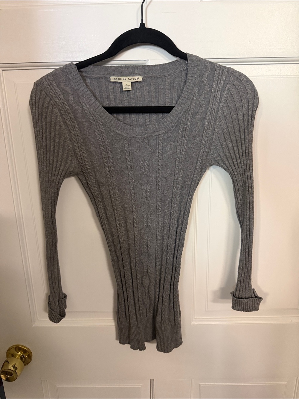 Carolyn Taylor Light Gray Cable Scoop-Neck Slim Sweater